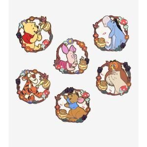 Disney Winnie the Pooh Character Wreaths Blind Box Enamel Pin Exclusive NWT